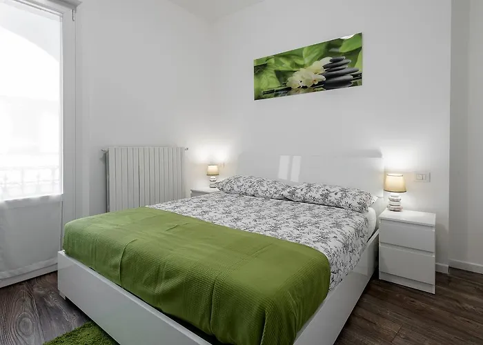 Stayeasy Filzi11 - 3 Bedrooms, 2 Baths - Station Appartement Milan