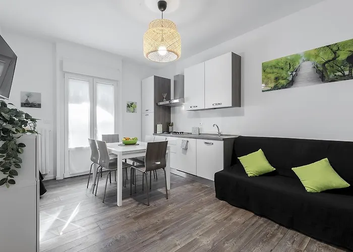Stayeasy Filzi11 - 3 Bedrooms, 2 Baths - Station Appartement